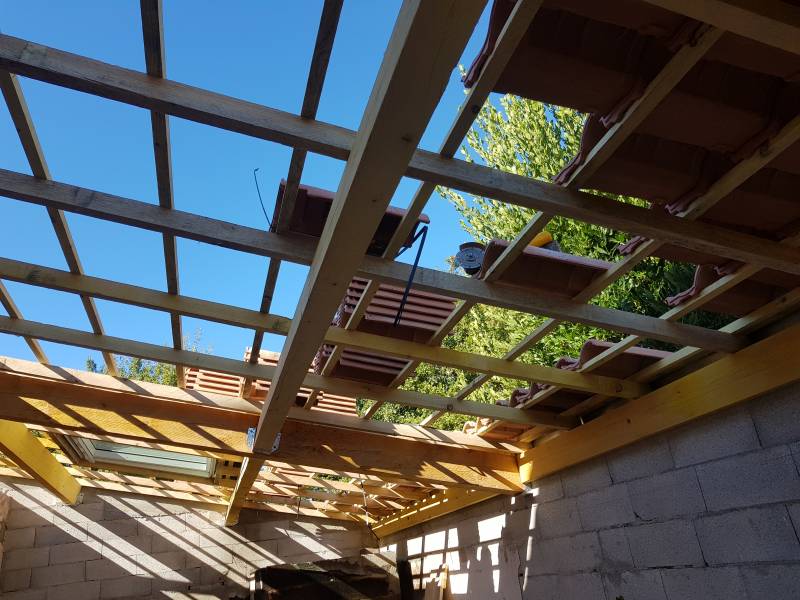 Charpente et pose de couverture