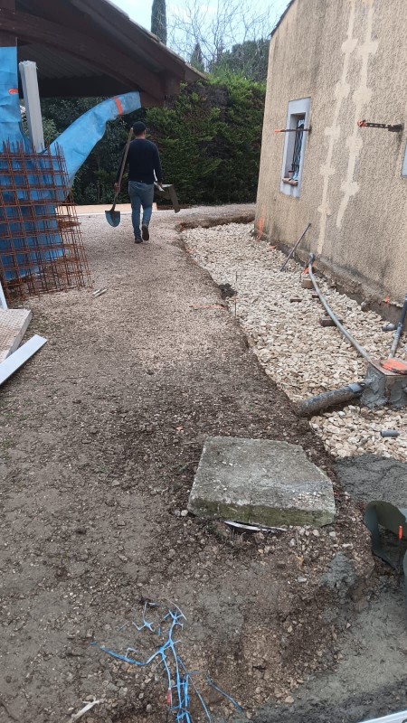 Construction d'une terrasse et isolation par l'extérieur d'une maison à Marseille