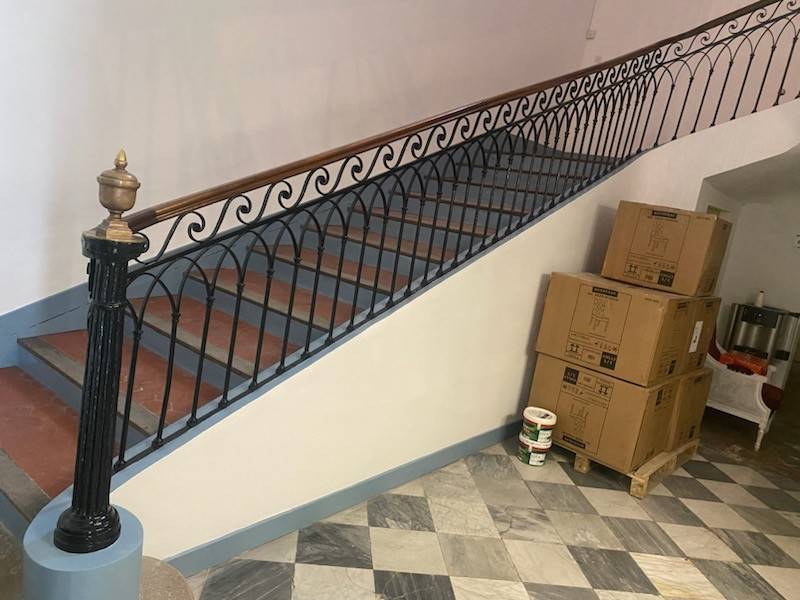 Travaux de rénovation d'un immeuble à Simiane