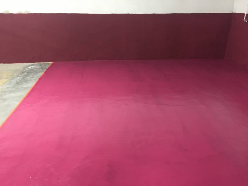 sol recouver par la peinture hydrofuge et oleifuge